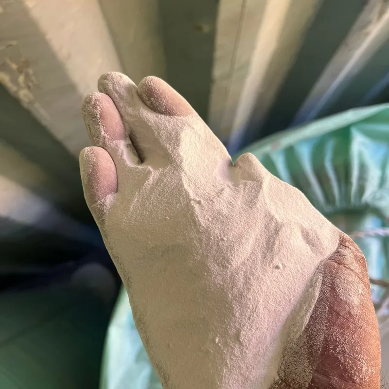 Hand dusted with white LG off-grade PVC resin powder